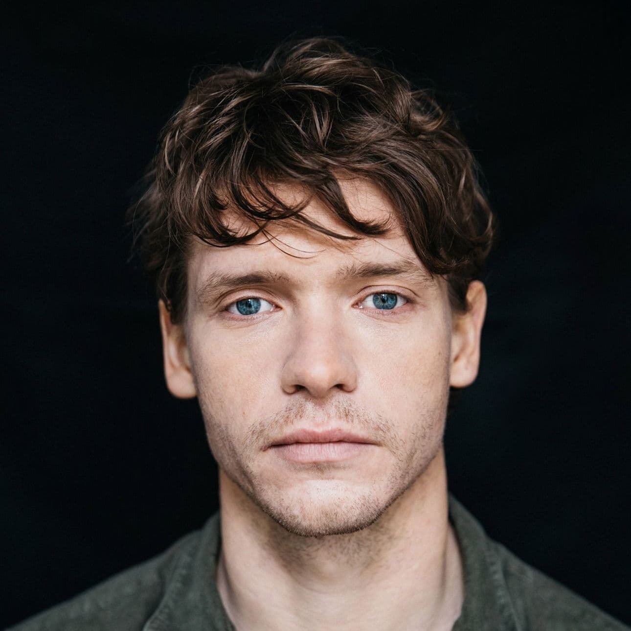 billy howle